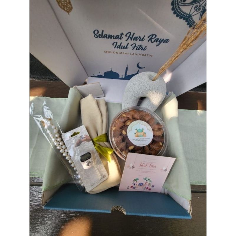 

Hampers Hari Raya Set 1