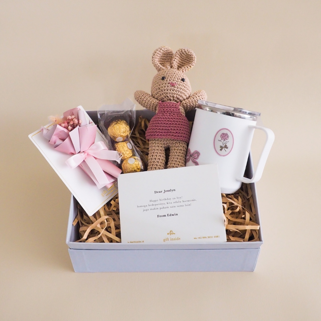 

Gift Inside - Amour Box - Kado Hadiah Hampers Ulang Tahun Anniversary Wisuda Pacar Nikahan