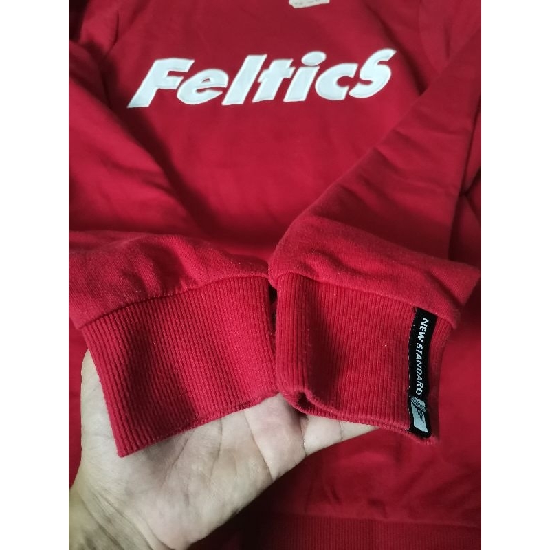 Crewneck Feltics - Merah