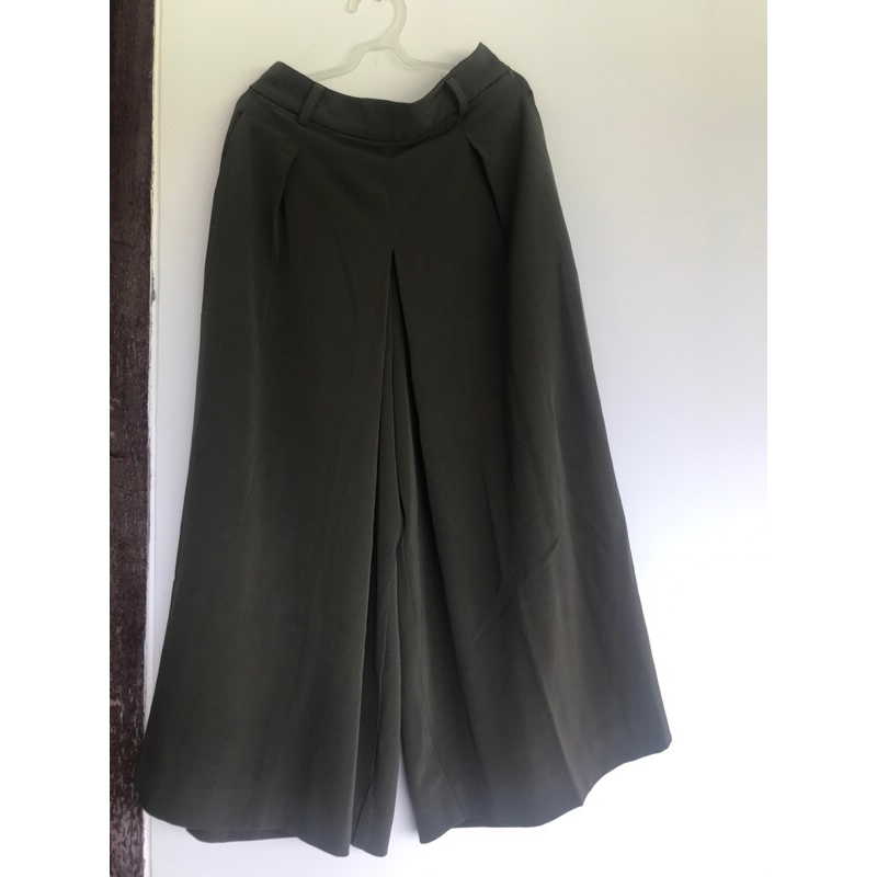 Celana Kulot Uniqlo preloved