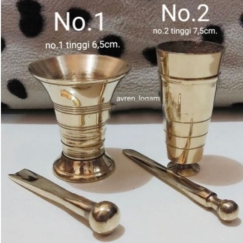 Cocoh alat kinangan tumbuk sirih kuningan