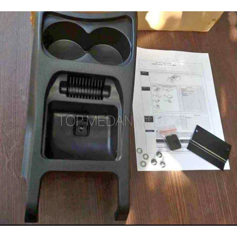 CONSOLE BOX MOBIL CALYA SIGRA BOX TENGAH