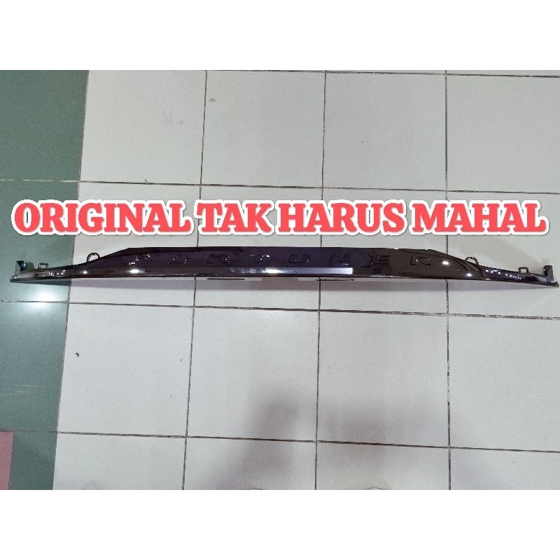 Trunklid Bagasi Fortuner VRZ TRD 2021 Up Black Chrome