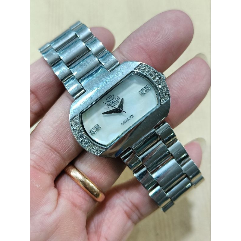 jam wanita picallo original bekas pakai Bagus normal semua siap pakai mewah