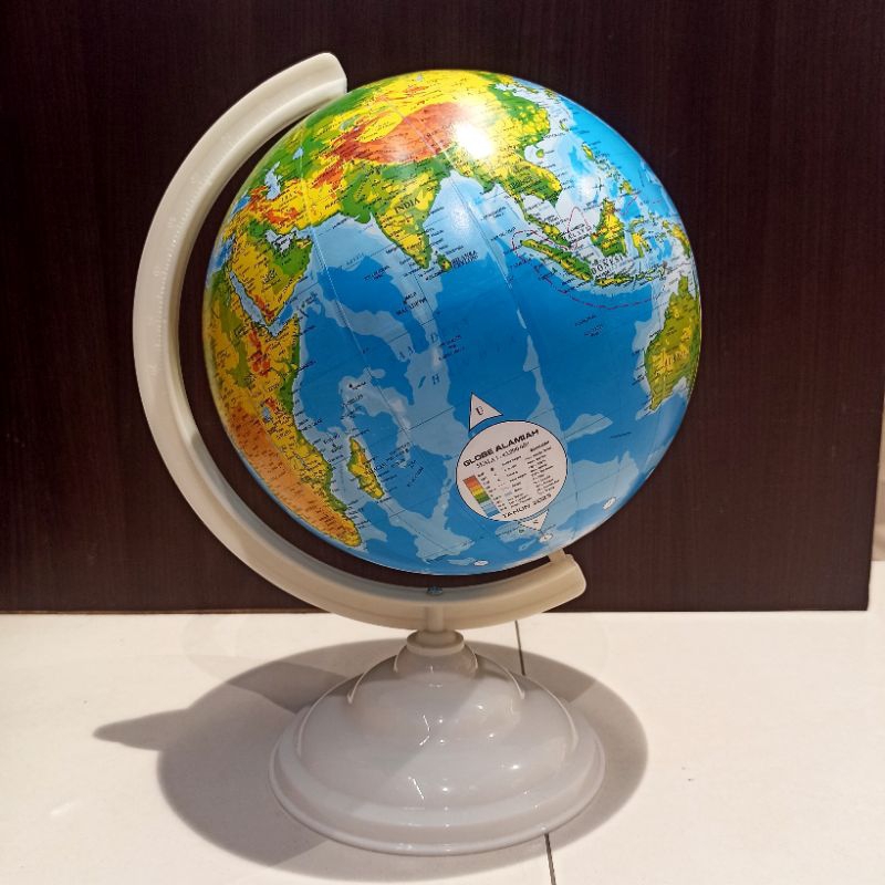 

Globe Atlas Bola Dunia 30 cm