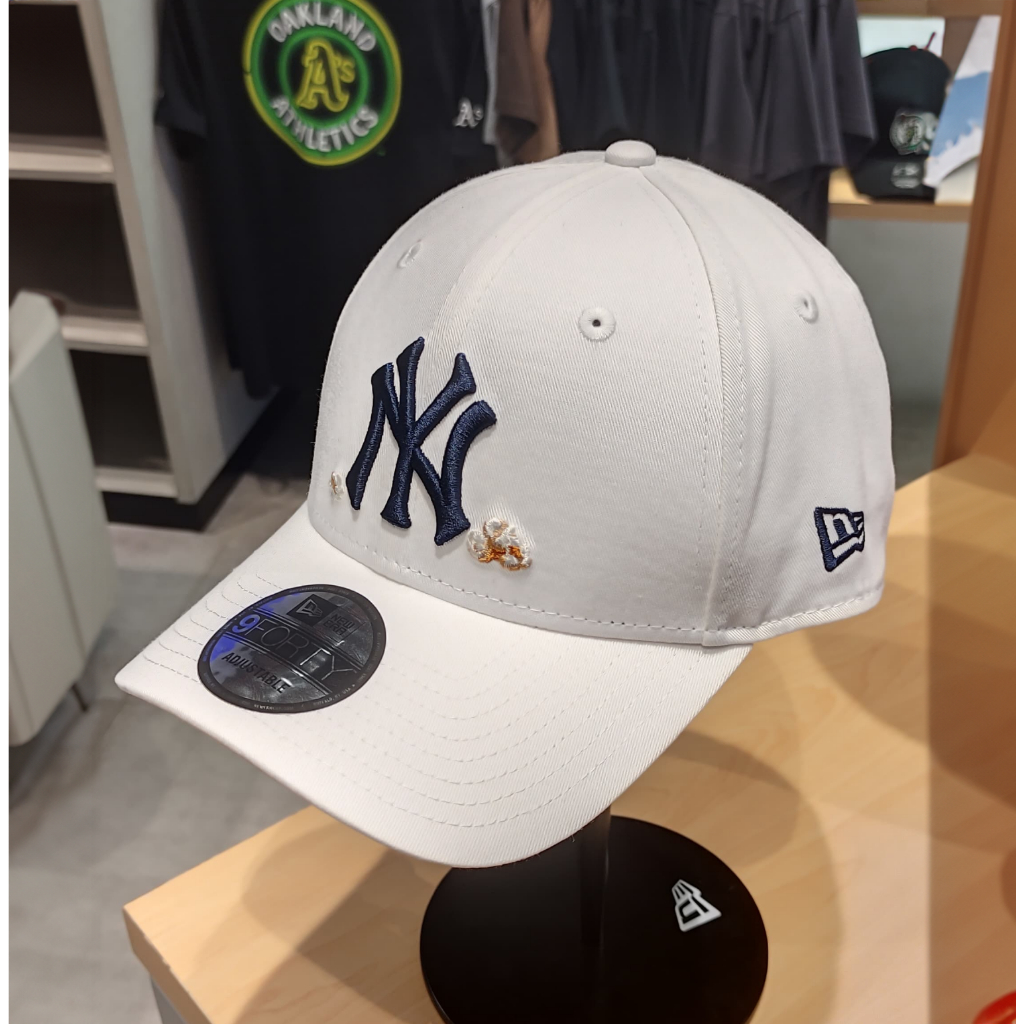 Topi New Era 9Forty New York Yankees Party Vibe - MLB Popcorn White Cap 100% Original Resmi