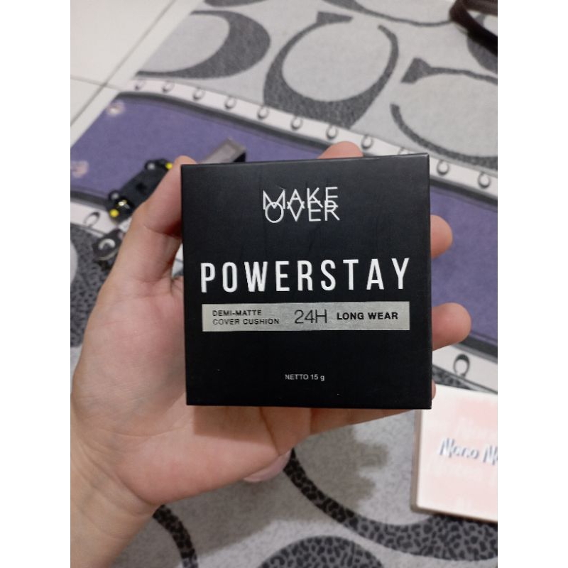 Make over Cushion Power stay shade N30