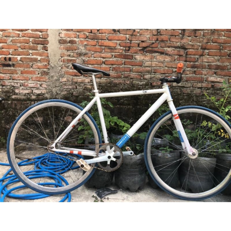 fixie full bike soloist 02