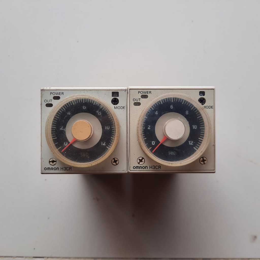 BEKAS SECOND TIMER OMRON H3CR-A8 220VAC + SOCKET ORIGINAL