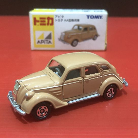 Tomica Apita - Toyota AA