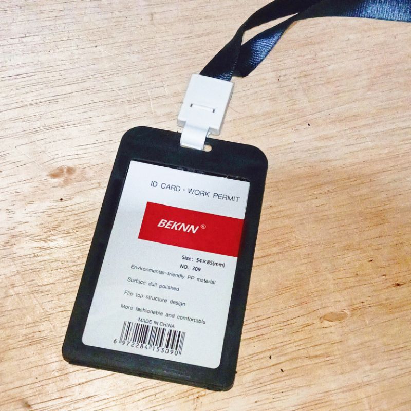 

Name Tag Warna Hitam // ID Card Holder 6.5cm x 11cm // Set dengan Landyard