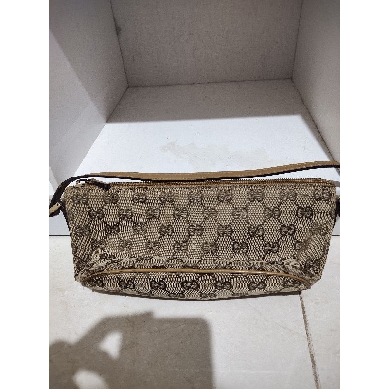 Gucci Boat Pochette Authentic