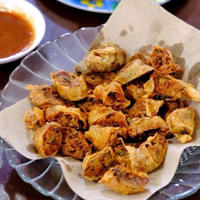 

GOHYONG AYAM - KULIT TAHU