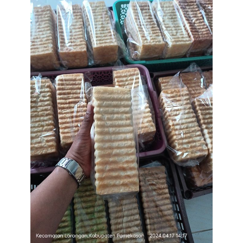 

ROTI BAKAR BANDUNG KASINO | ORIGINAL TASTE ( UKURAN 20X8X8 )