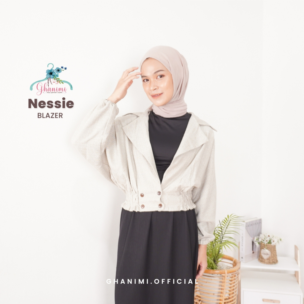 Ghanimi - Nessie Blazer / Blazer Linen Motif / blazer crop top motif / blazer polos linen kancing / 