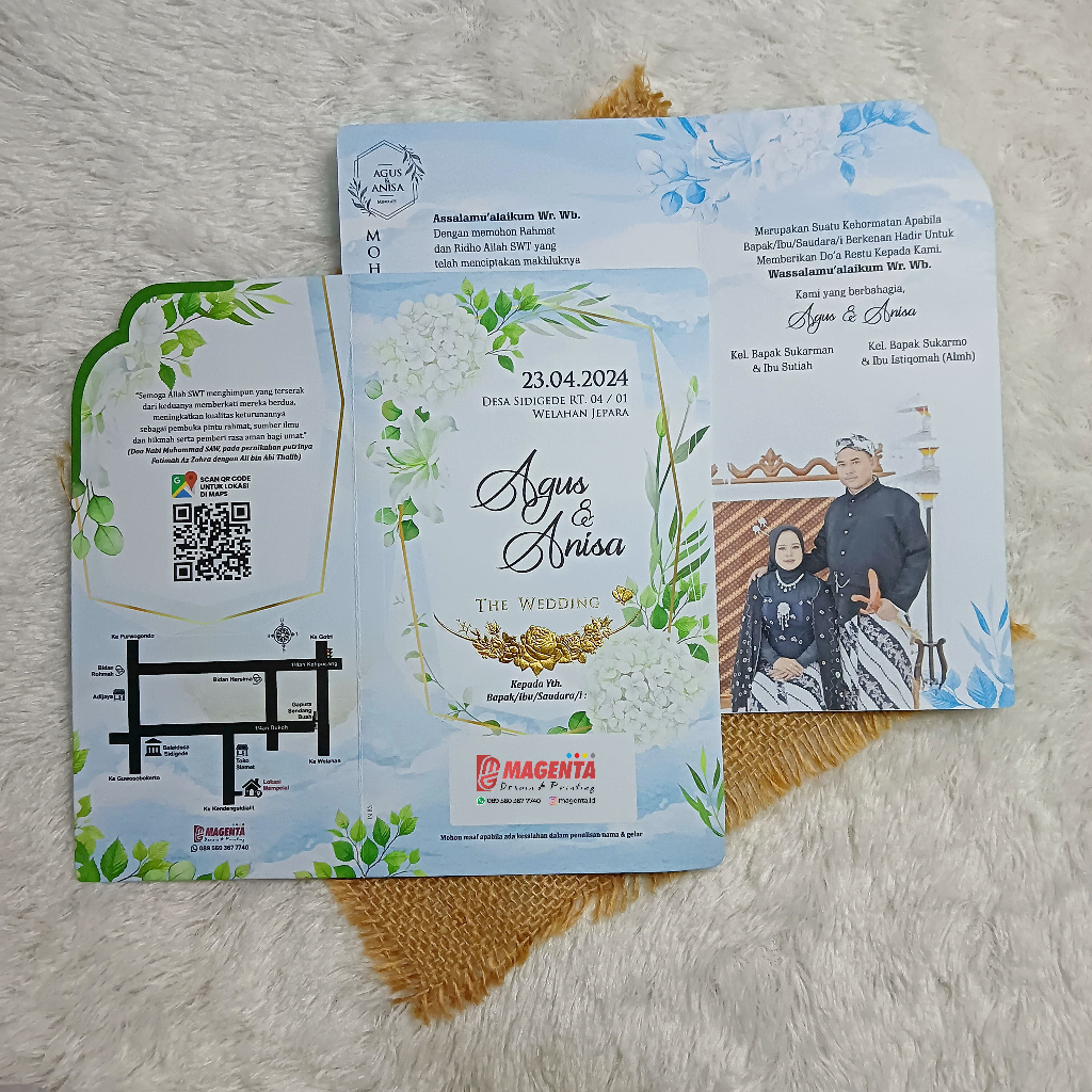 Undangan Pernikahan Foil Emas Dengan Foto
