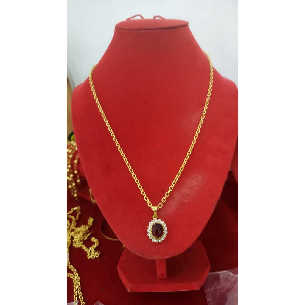 Klaung liontin batu merah