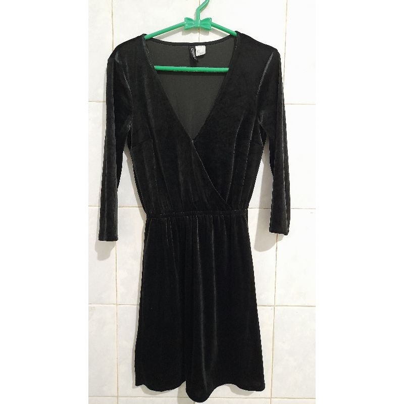 Dress hitam H&M