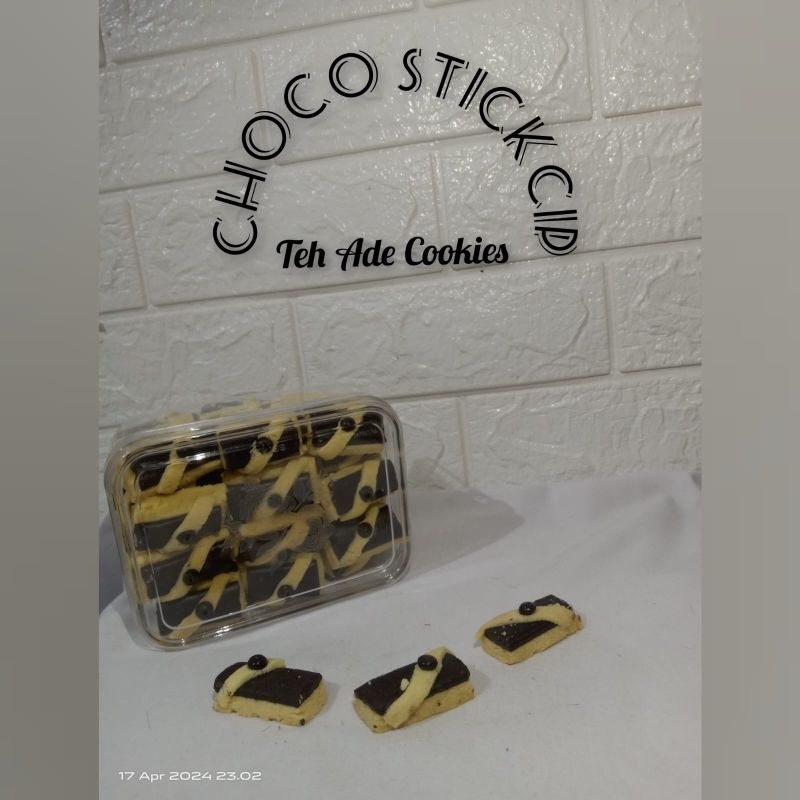 

Kue Lebaran premium | Kue kering premium | Kue coklat stik | kue chococip | Kue kering Premium