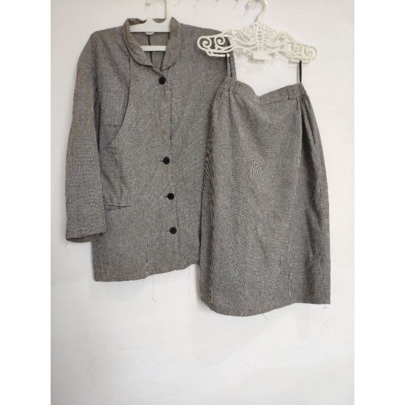 Set Blazer Outer Oversized dan Rok Midi Kotak-kotak Hitam Putih Cewek Wanita