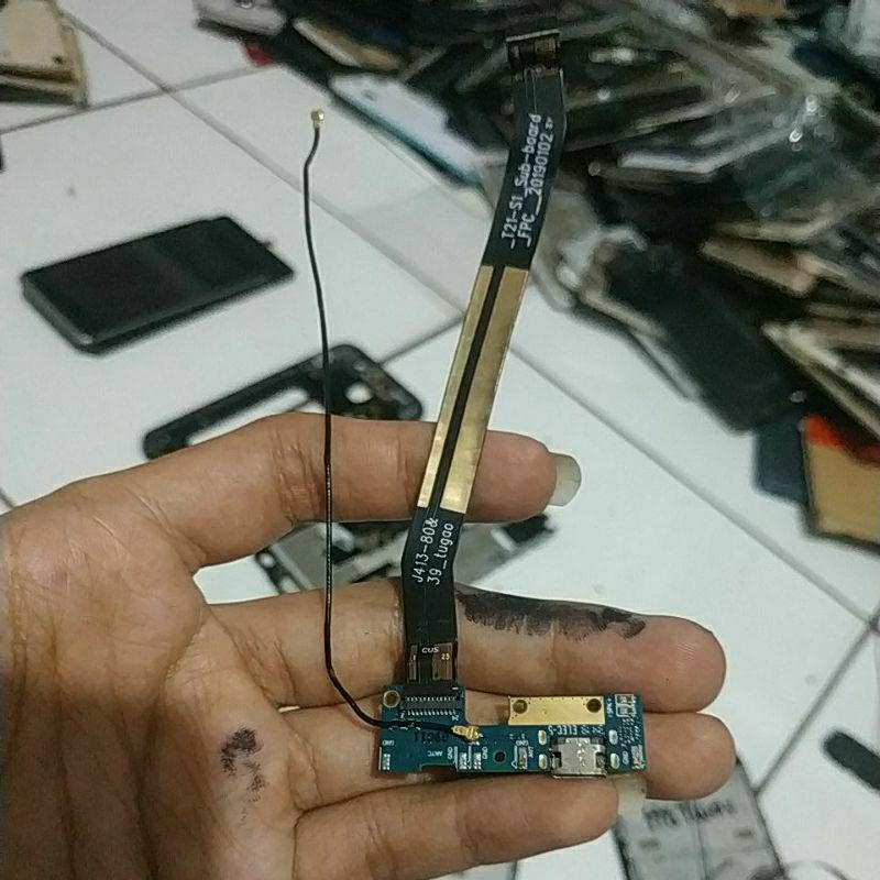 FLEKSIBLE BOARD CAS BEKAS HOTWAV PEARL K2