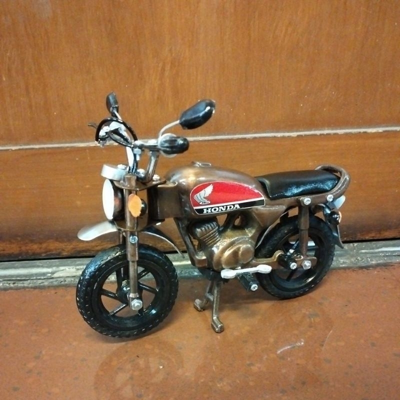 diecast miniatur sepeda motor honda cb