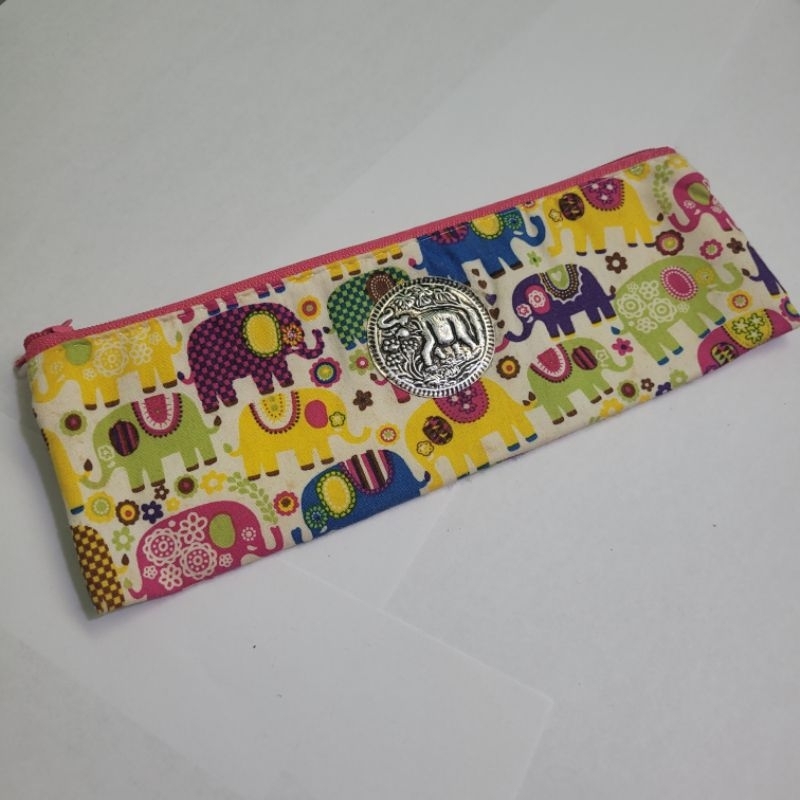 

Kotak Pensil Alat tulis Gajah Thailand Wadah Kecil