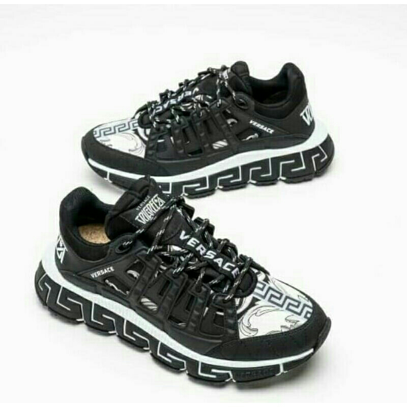 Sepatu Versace Trigreca Black