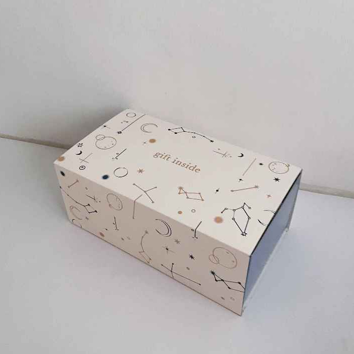 

Gift Inside - Custom Hampers Jennie Box - Hadiah Custom Kado Ulang Tahun Cewek Anniversary Wisuda Pacar Nikahan