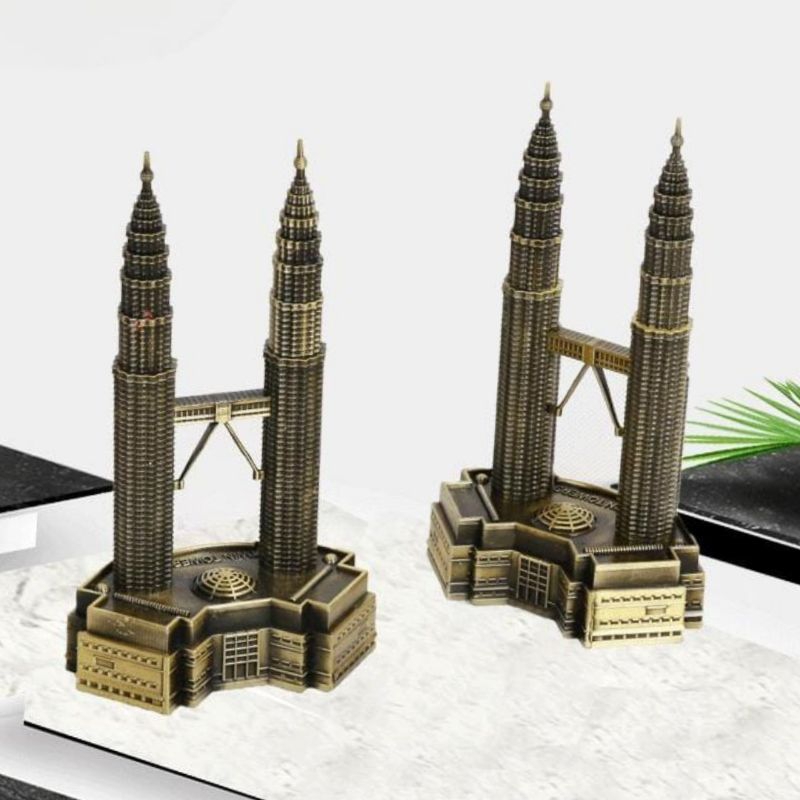 MINIATUR MENARA PETRONAS TOWER