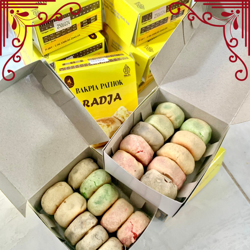 

BAKPIA PATHOK RADJA Bakpia Kering Aneka Rasa Bakpia Jogja Tahan Lama Tanpa Pengawet Isi 10pcs - Oleh Oleh Jogja