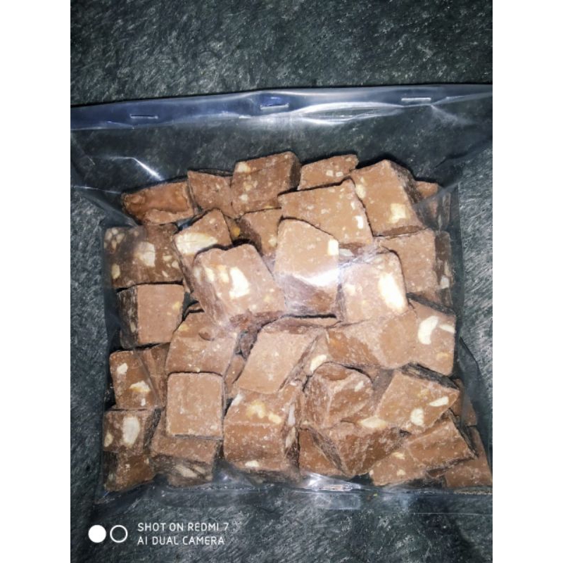 

coklat patahan silverqueen