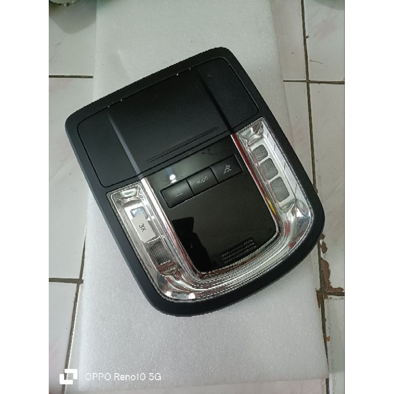 lampu plafon Fortuner VRZ TRD GR Original Toyota