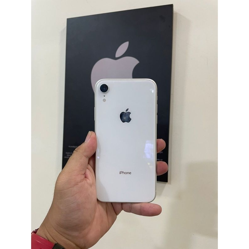 iPhone XR 64gb ibox