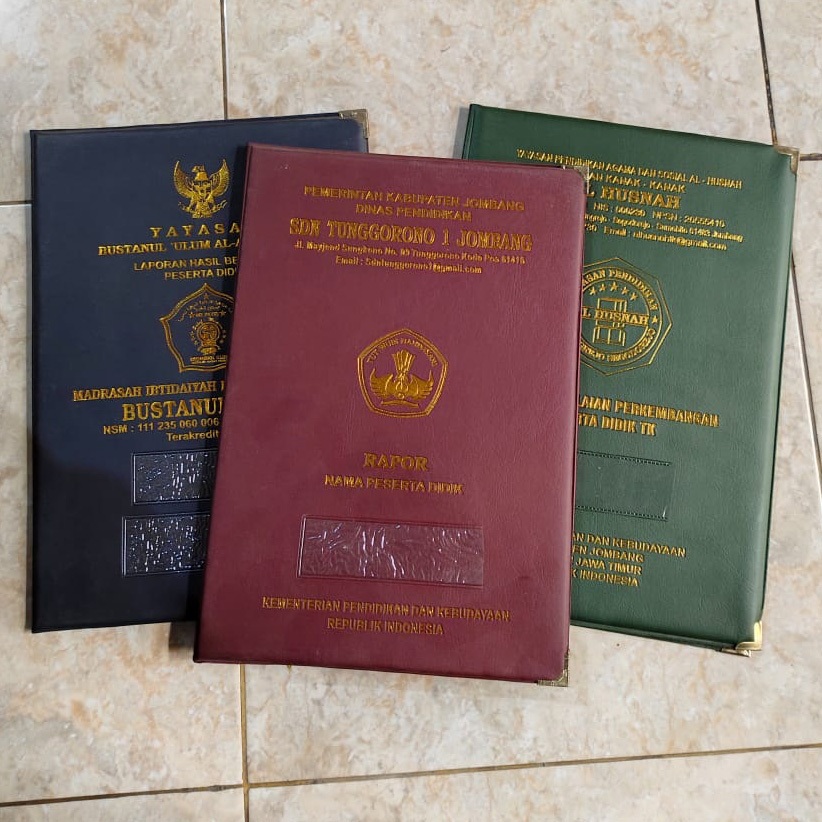 

Sampul Raport Hotprint Isi 8