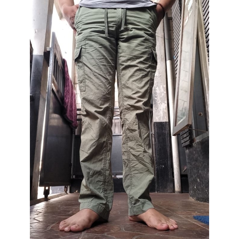 Celana Cargo Uniqlo