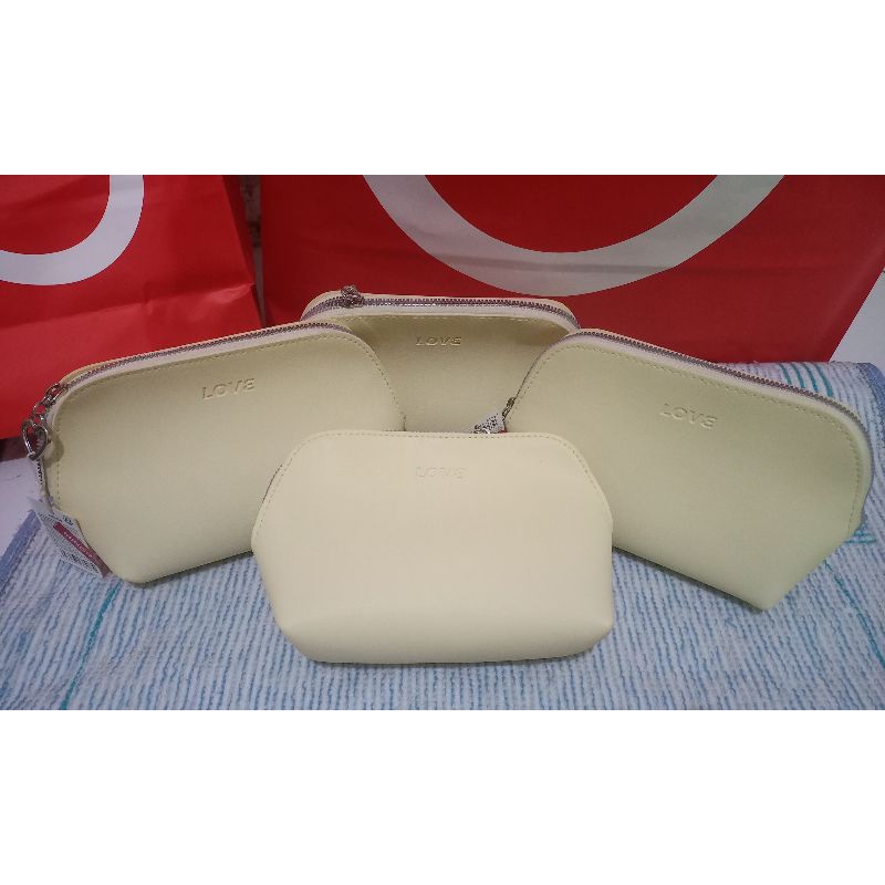 MINISO Tas Makeup Tebal Warna Kuning