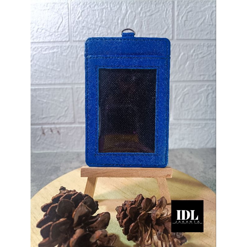 

Cardholder Sintetis Biru Premium 3 Slot Kartu / Tempat Kartu IDcard Berkualitas dan awet tahan lama