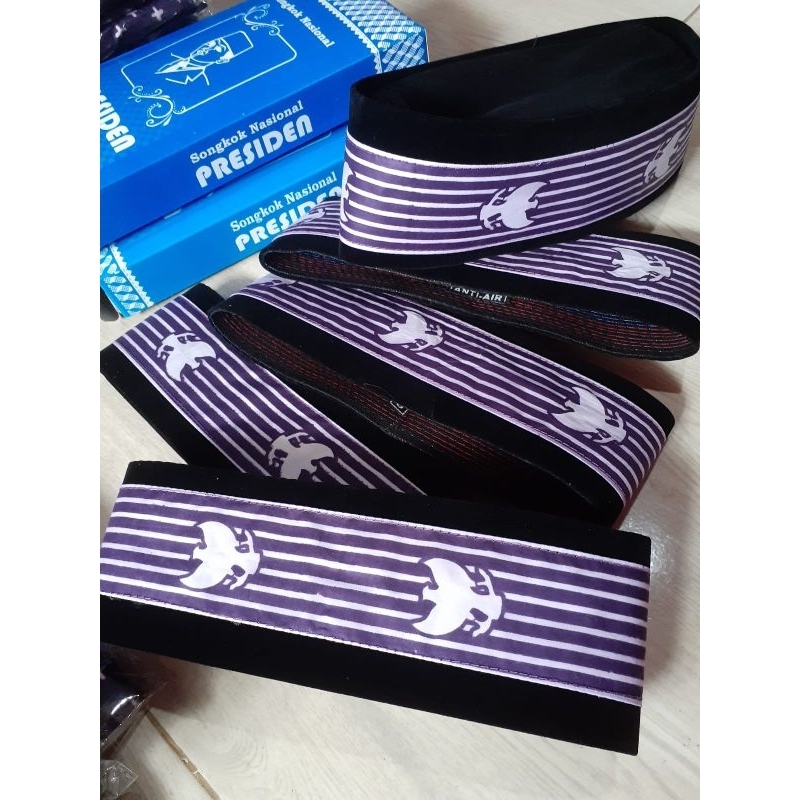 PECI , SONGKOK HAJI. KOMBINASI BATIK HAJI 2025