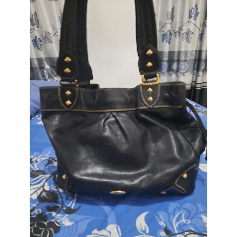Bonia Tas serut hobo hitam