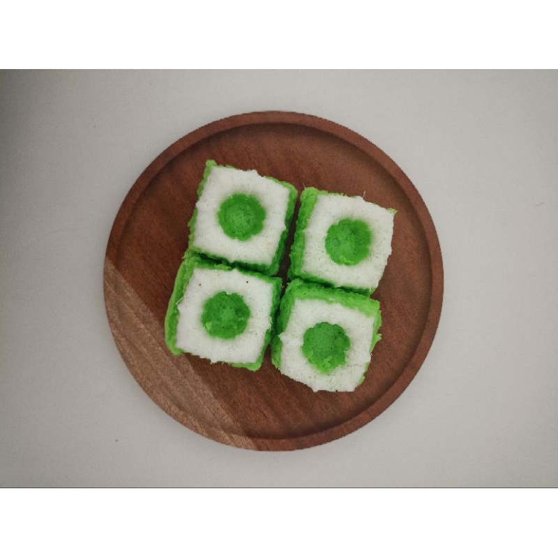 

kue putu ayu