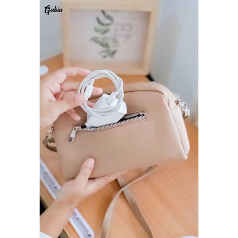 Dandelion bag by Gabia