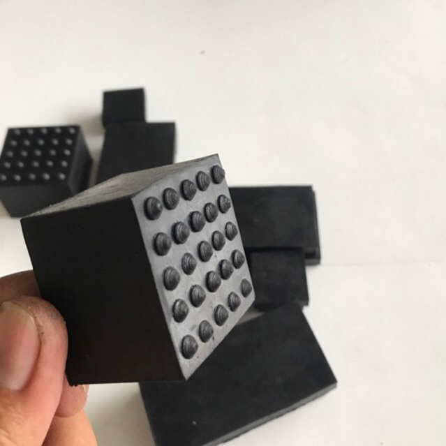 Karet Kaki Besi Hollo 3.5X3.5 mm (34x34) Hollow Nyarung Mangkok Bintik Hollow