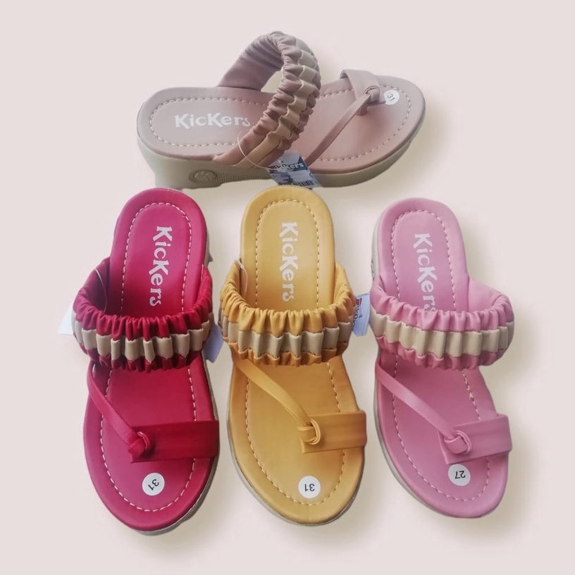 KODE O3A Sandal Anak Perempuan Terbaru  Sandal anak Perempuan Terbaru 222  Model Sandal Anak Perempu