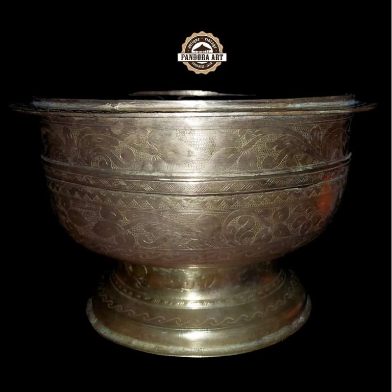 Bokor ukir kuningan lawas size BESAR( B435 )