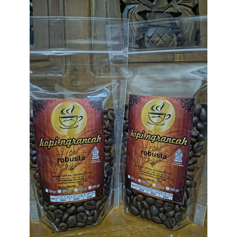 

kopi robusta berasan kopi hitam khas desa kopi sangrai berasan/bijian murah enak berkuakitas tinggi