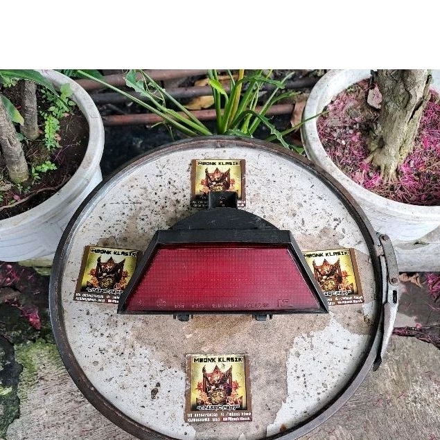 lampu stop rem belakang bmw e36 ORIGINAL lampu rem bmw e36