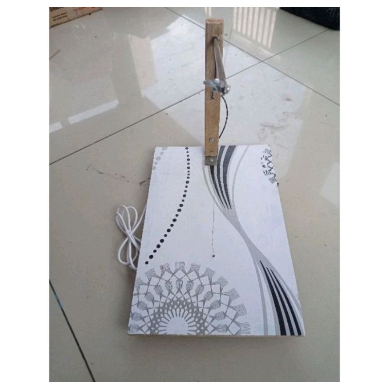 

alat potong Styrofoam bentuk papan meja ukuran 20x30cm