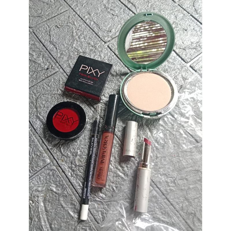 paket kosmetik rijek