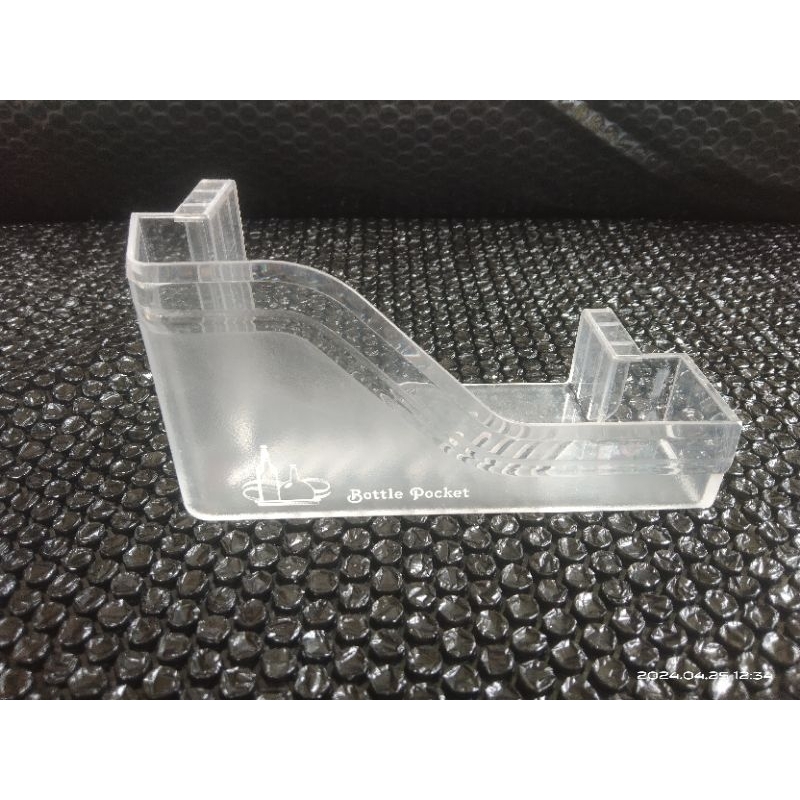 Rak botol bottle pocket kulkas Polytron isocool 1 pintu bekas type PR-168 S